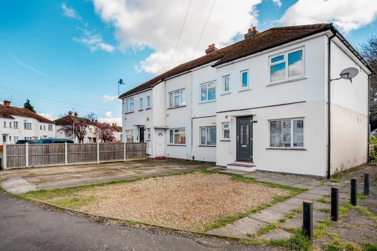 Heathrow 2-Bedroom Maisonette With Parking West Drayton  Exteriér fotografie